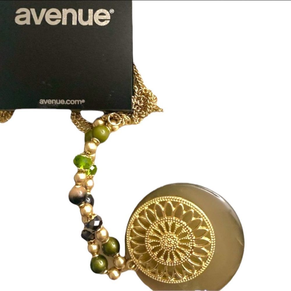 NWT! AVENUE Yogi Inspired Beaded Gold Filigree Circle Mandala Pendant Necklace